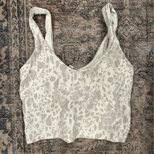 Lululemon sports bra top